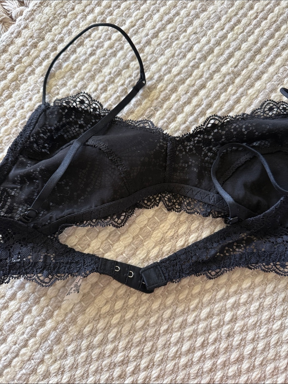 NEW Free People Intimately Last Dance Lace Triangle Bralette - Picture 2 of 3